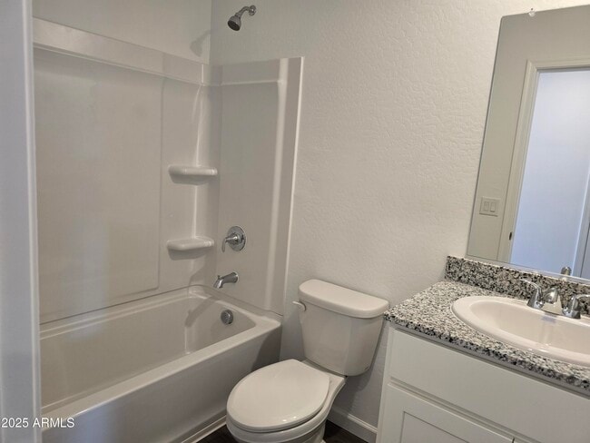 Building Photo - 729 Dylan Ct