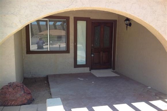 Building Photo - 927 W Kiva Ave