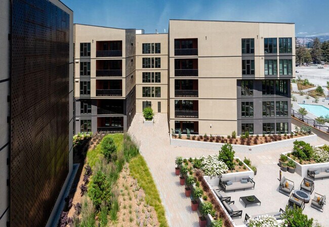 Foto del edificio - 1222 Oakmead Pkwy