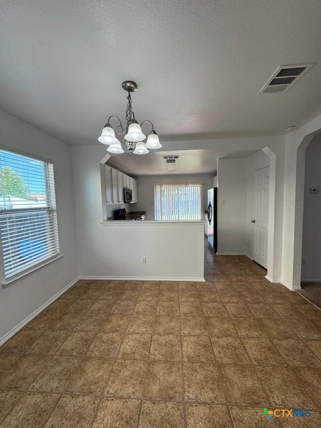 Building Photo - 102 W Orion Dr