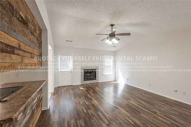 Building Photo - 3161 W Oakfield St