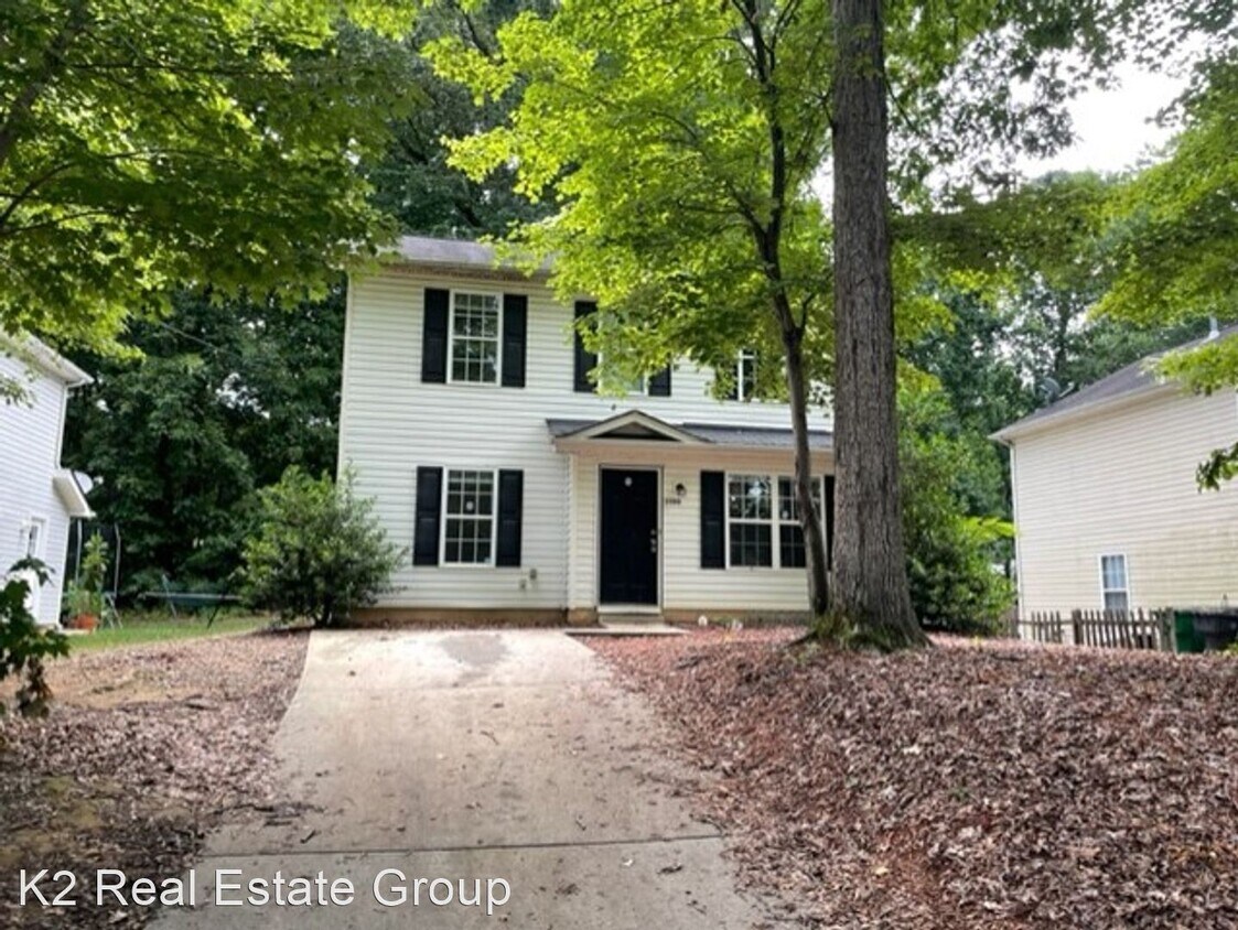 Foto principal - 4 br, 2.5 bath House - 2308 Juniper Drive