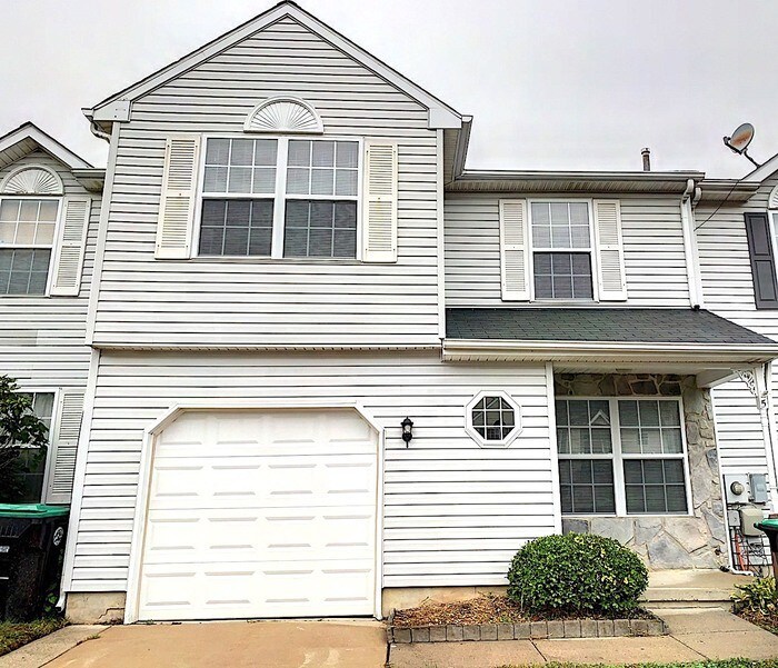 5 Parktown Pl, Sicklerville, NJ 08081 Townhome Rentals in Sicklerville NJ