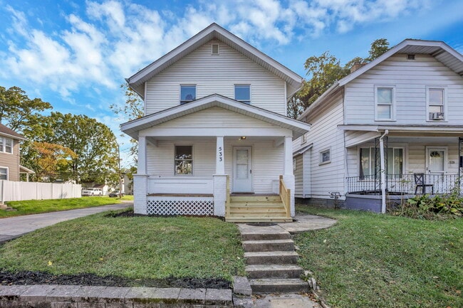 Building Photo - 533 E Jenkins Ave