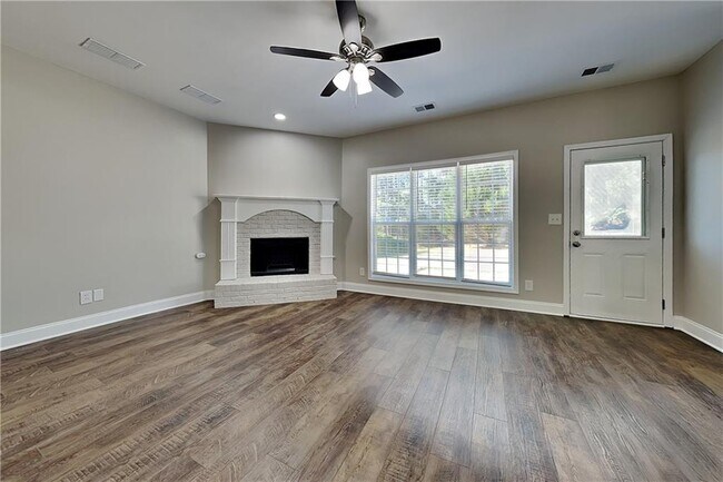 Foto del edificio - 755 Willowwind Dr