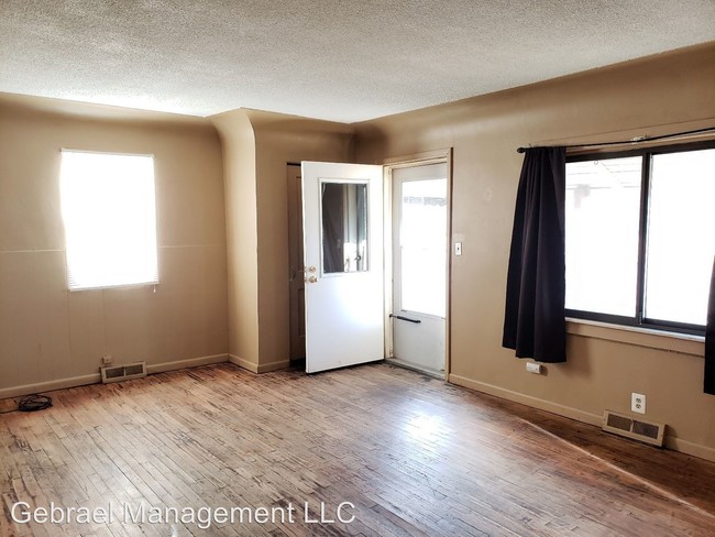 Foto del edificio - 2 br, 1 bath House - 1369 Jolson Ave.