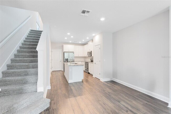 Foto del edificio - 8673 Tavistock Lakes Blvd