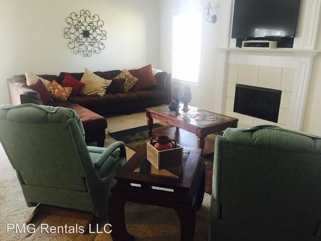 Building Photo - 2 br, 2 bath House - 1202B Buckhead Court