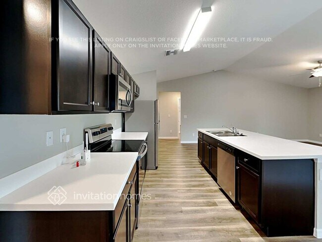 Building Photo - 23471 Altman Ave