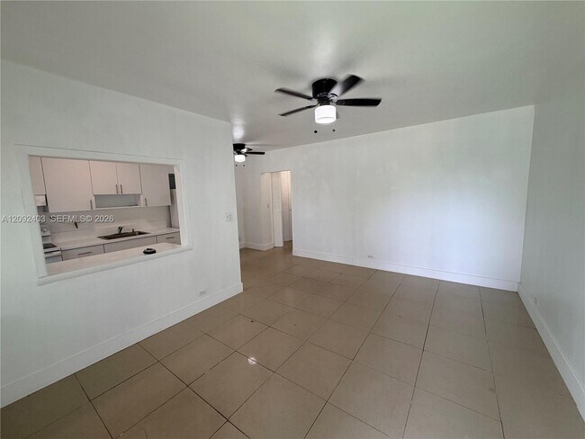 Foto del edificio - 70 NW 77th St