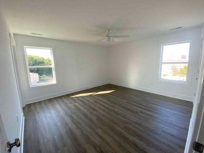 Building Photo - 307 Indian Dr