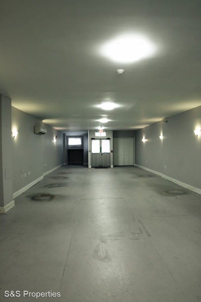 Foto del edificio - Studio, 1 bath Apartment - 33 S 3rd Street