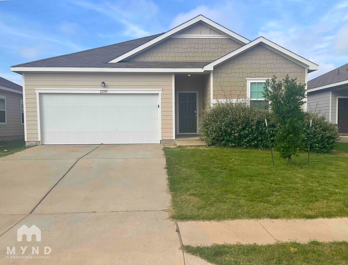 Foto principal - 12709 Robert Taft St