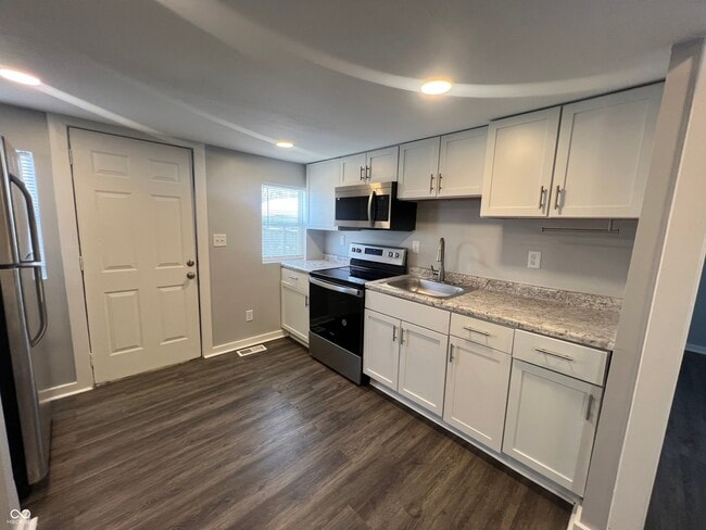 Building Photo - 2121 Webb St