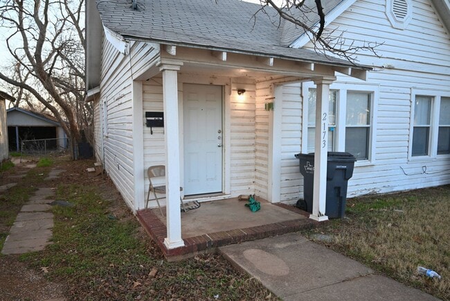 Building Photo - 2173 Ave J