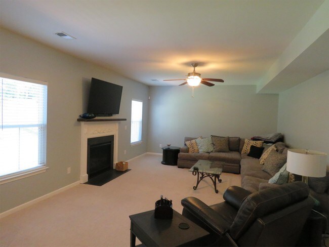 Foto del edificio - 14 Ridgeleigh Way