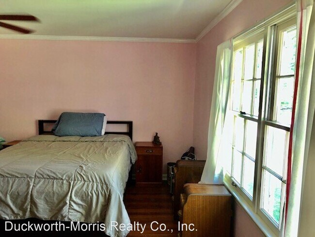 Building Photo - 4 br, 2.5 bath House - 4309 Ridgemont Avenue