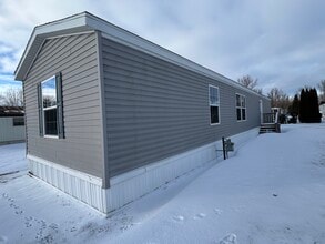 Building Photo - 4170 Lilac Ln