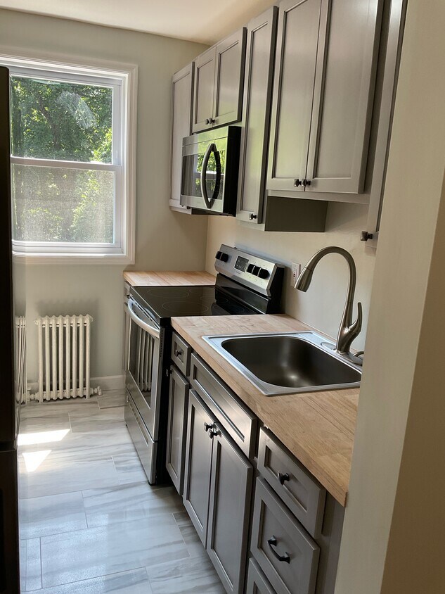 Foto principal - 514 Ridge Rd SE