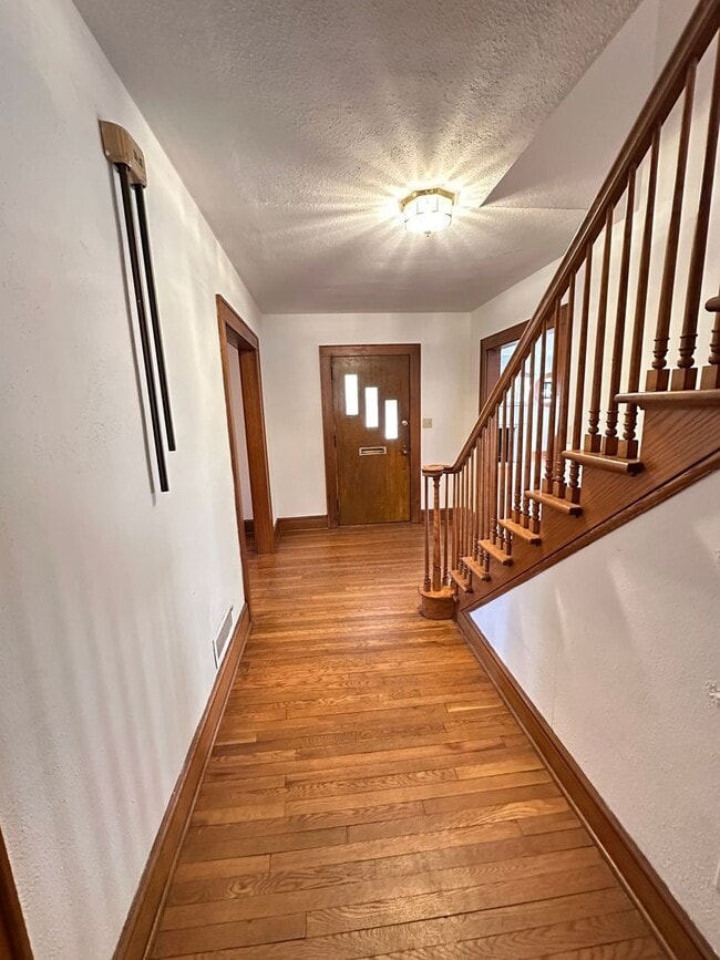 Building Photo - W. Burlington