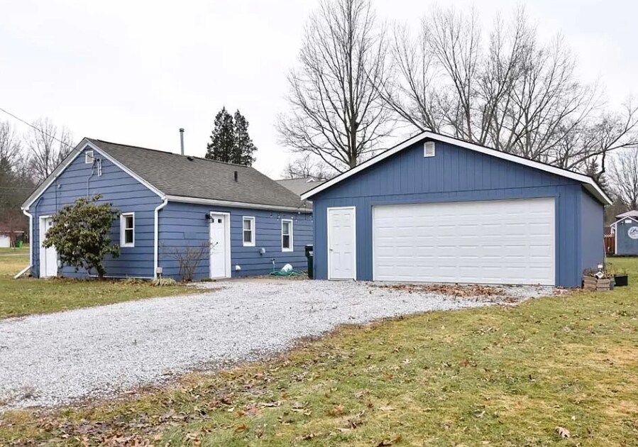 825 Robinson Ave, Barberton, OH 44203 House Rental in Barberton, OH