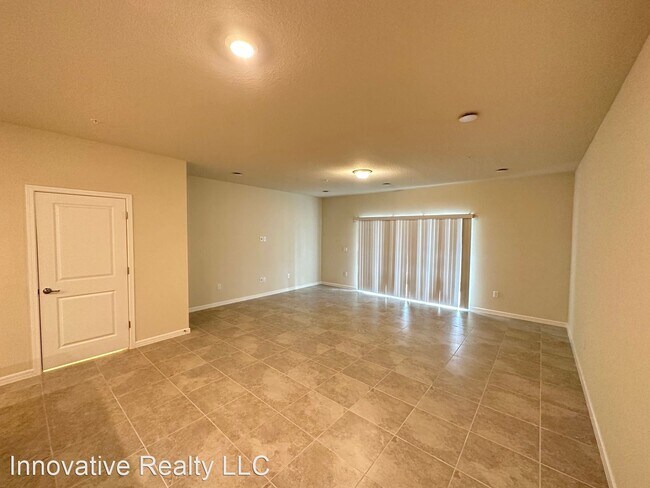 Building Photo - 3 br, 2.5 bath House - 2887 Clever Lane