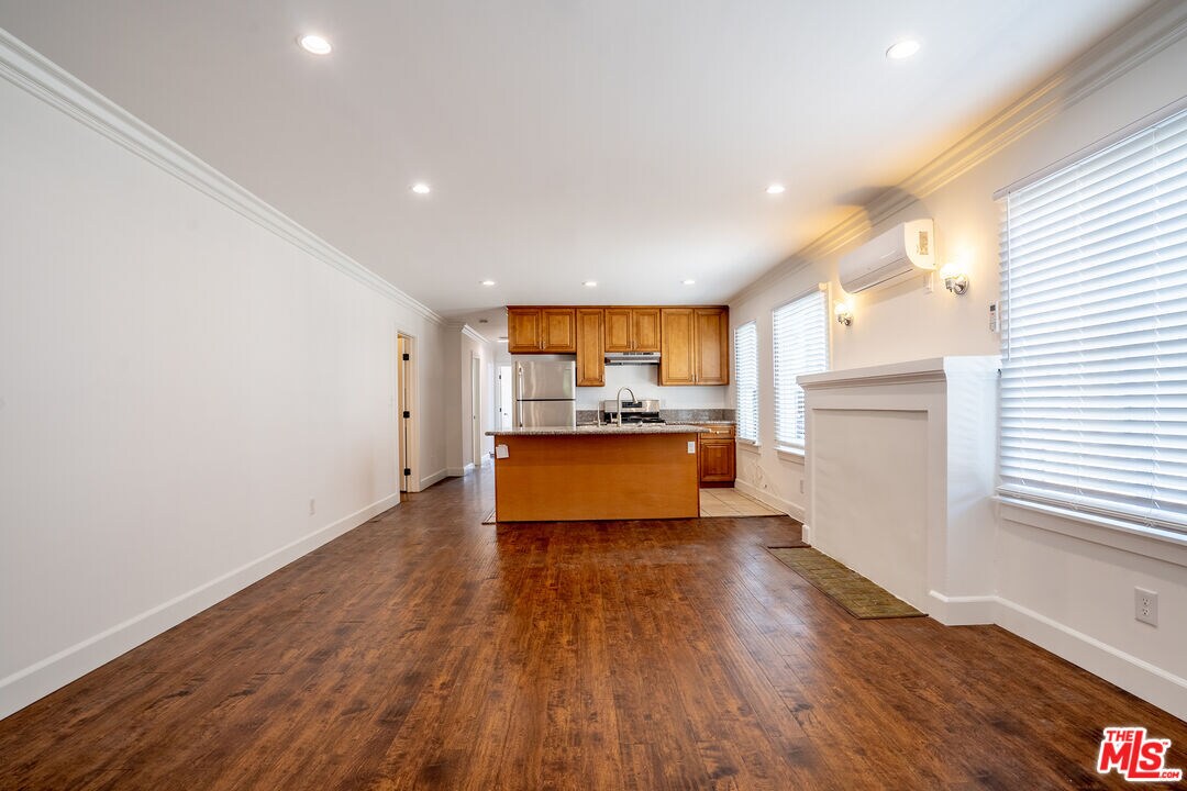 Foto principal - 1409 Bronson Ave