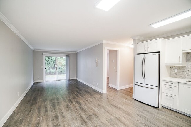 Building Photo - 45655-45655 McIntosh Dr