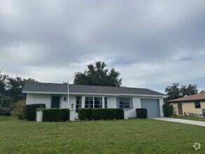 Building Photo - 641 Southland Rd