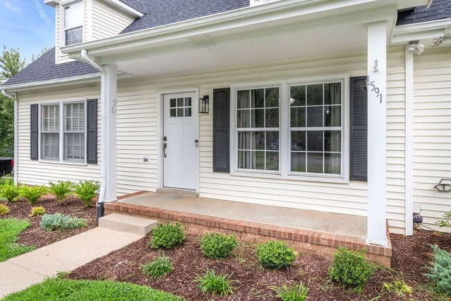 Building Photo - 1591 Barrett Dr