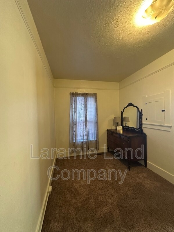 Foto del edificio - 154 1/2 North Hodgeman Street