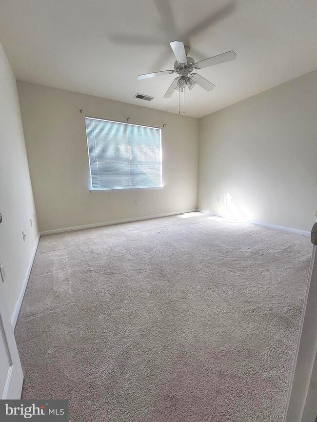Building Photo - 12957 Centre Park Cir