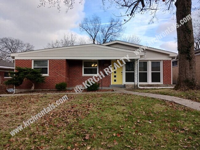 Foto del edificio - Beautiful 4-Bed, 2-Bath Home in the Heart ...