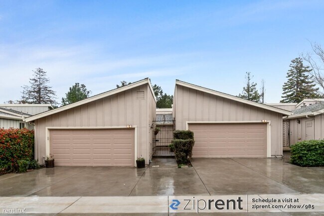 Building Photo - 3 br, 2.5 bath Townhome - 42 Weepingridge ...