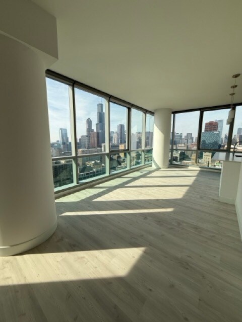 Foto del edificio - 111 S Wabash Ave