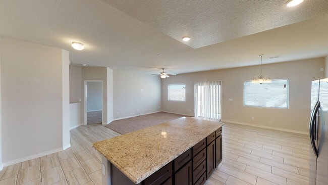 Foto del edificio - 7805 Enchanted Cir Dr