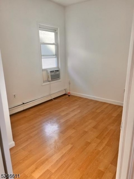 Building Photo - 466 Cortlandt St