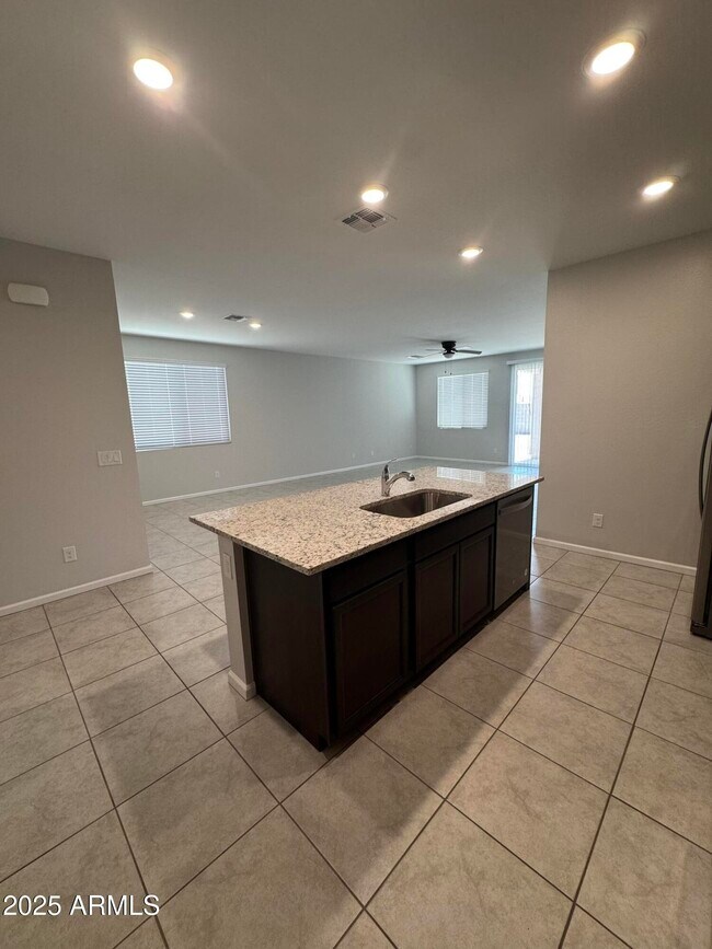 Building Photo - 24623 W Mohave St