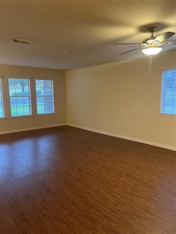 Building Photo - 302 Inverness Dr