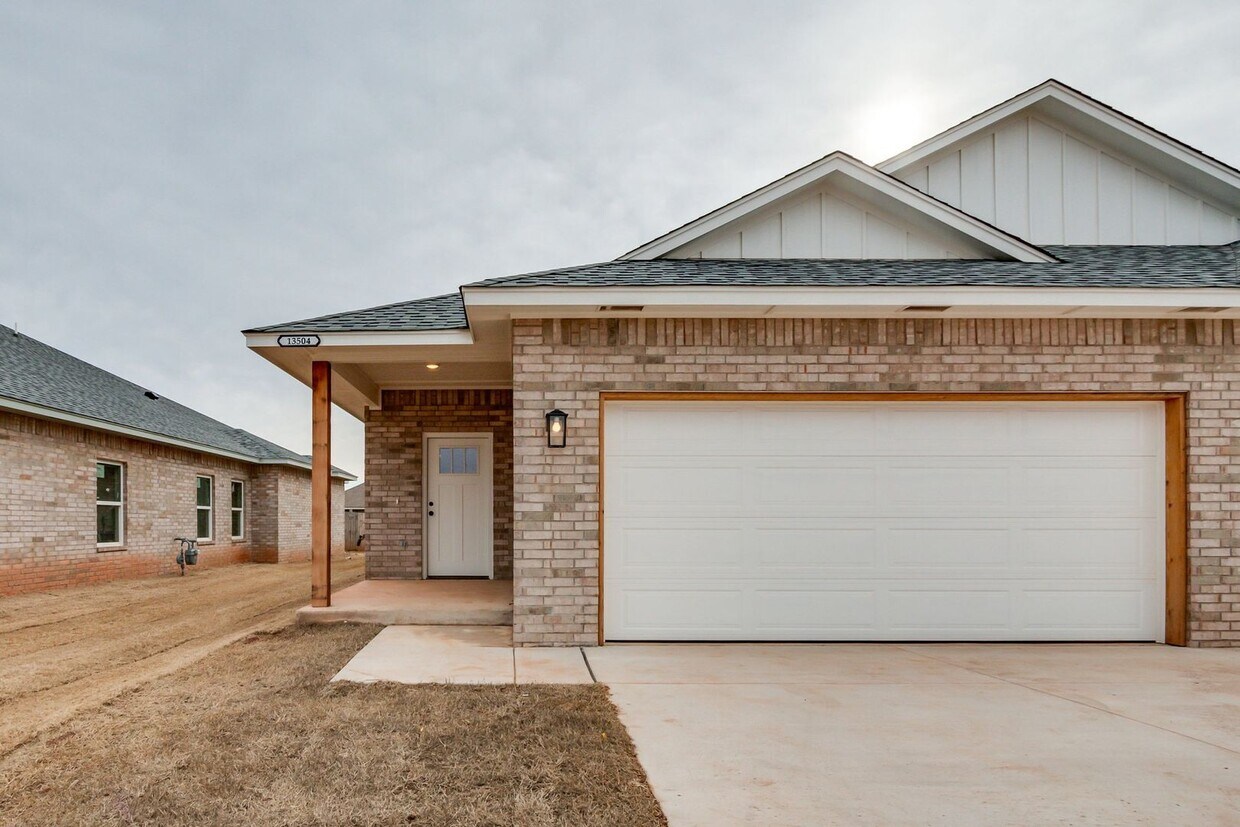 Foto principal - New Construction 3 Bedroom Piedmont Schools