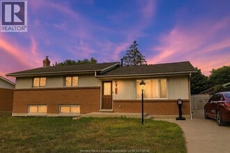 Building Photo - 4200 Mitchell Crescent