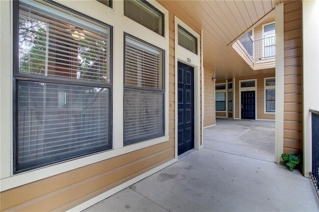 Building Photo - 2802 Nueces St