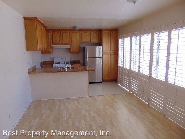 Building Photo - 32976 Great Salt Lake Dr