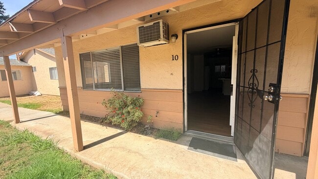 Building Photo - 974 Merritt Dr