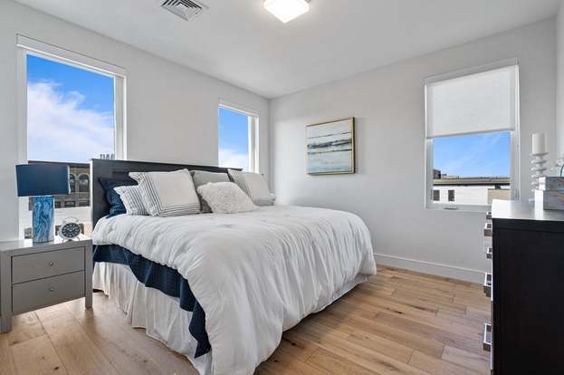 Foto del edificio - 420 W Broadway-