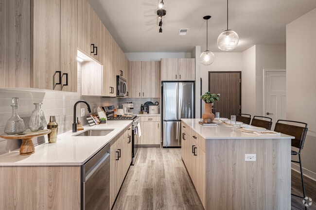 1BR, 1BA - 770SF - Kitchen - The Dawson - IL