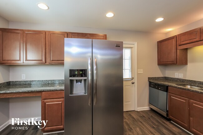Building Photo - 3447 Orchard Cir