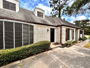 Building Photo - 6744 Lawndale St