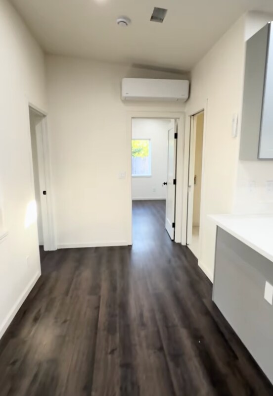 Foto del edificio - 367 Chaparral St