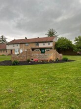 Building Photo - 500 Adams Ln